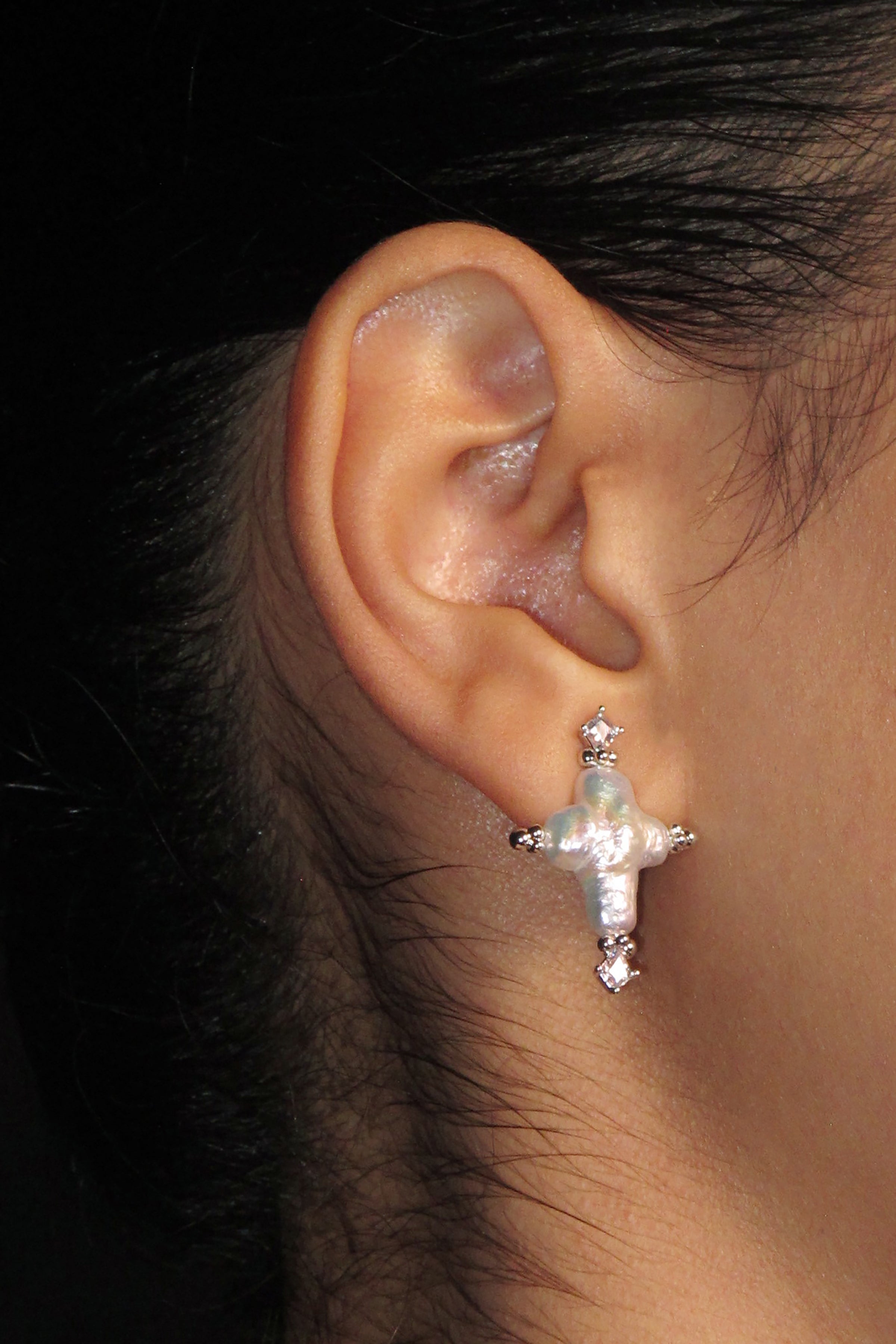 Untamed Moonbeams Earrings - booneealus