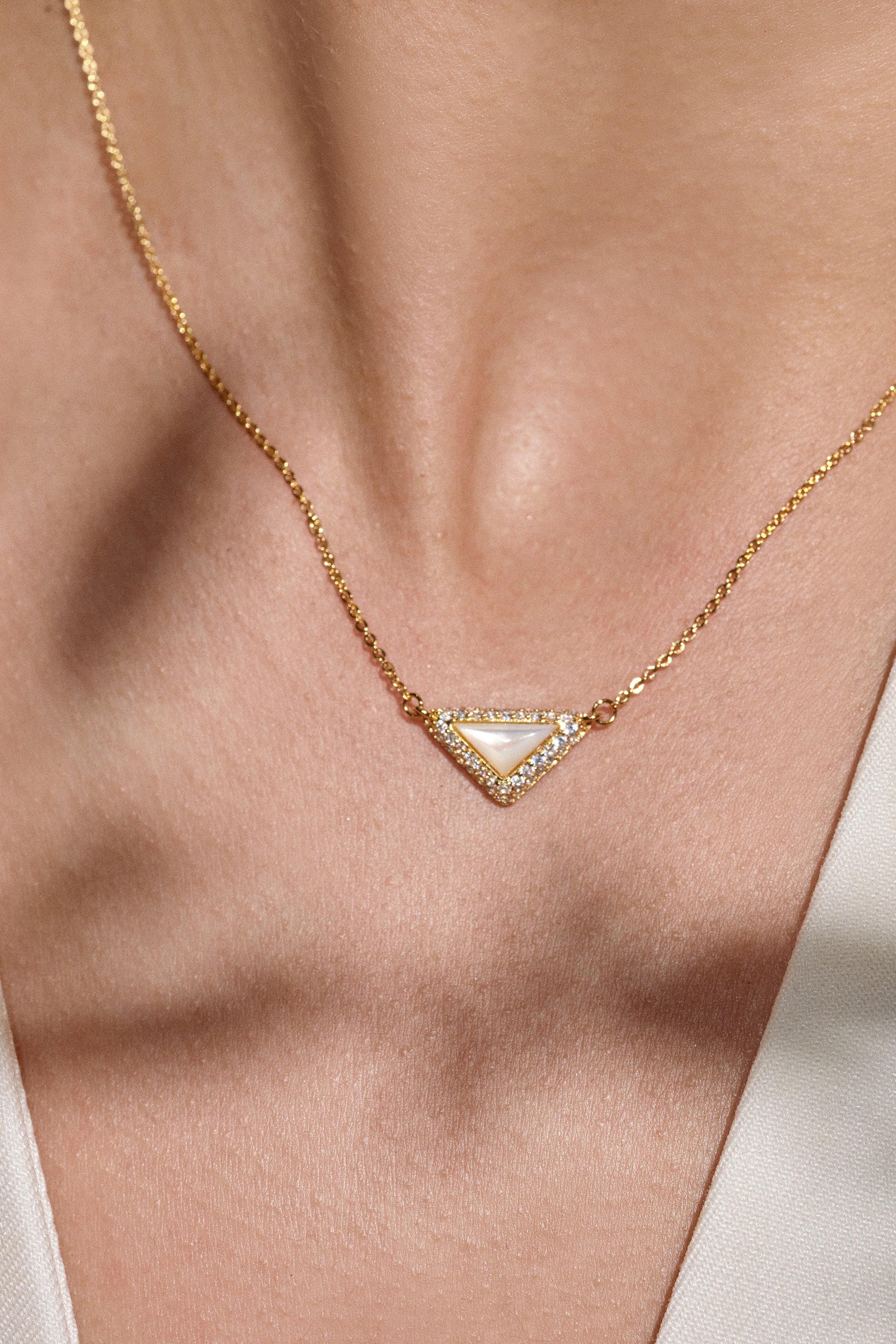 Aurora Corona Necklace - booneealus