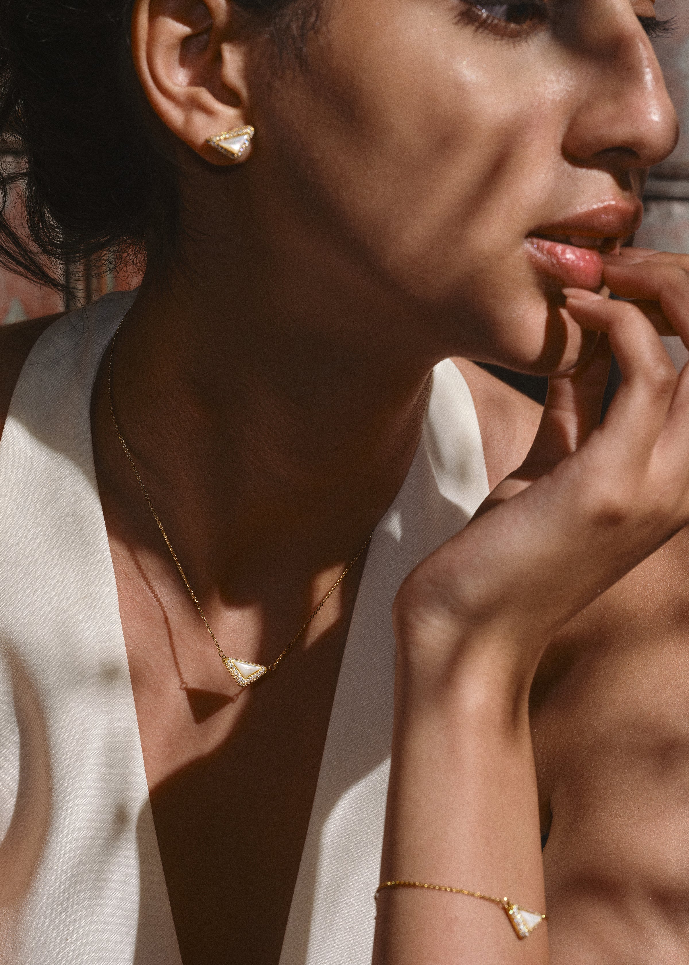 Aurora Corona Necklace - booneealus