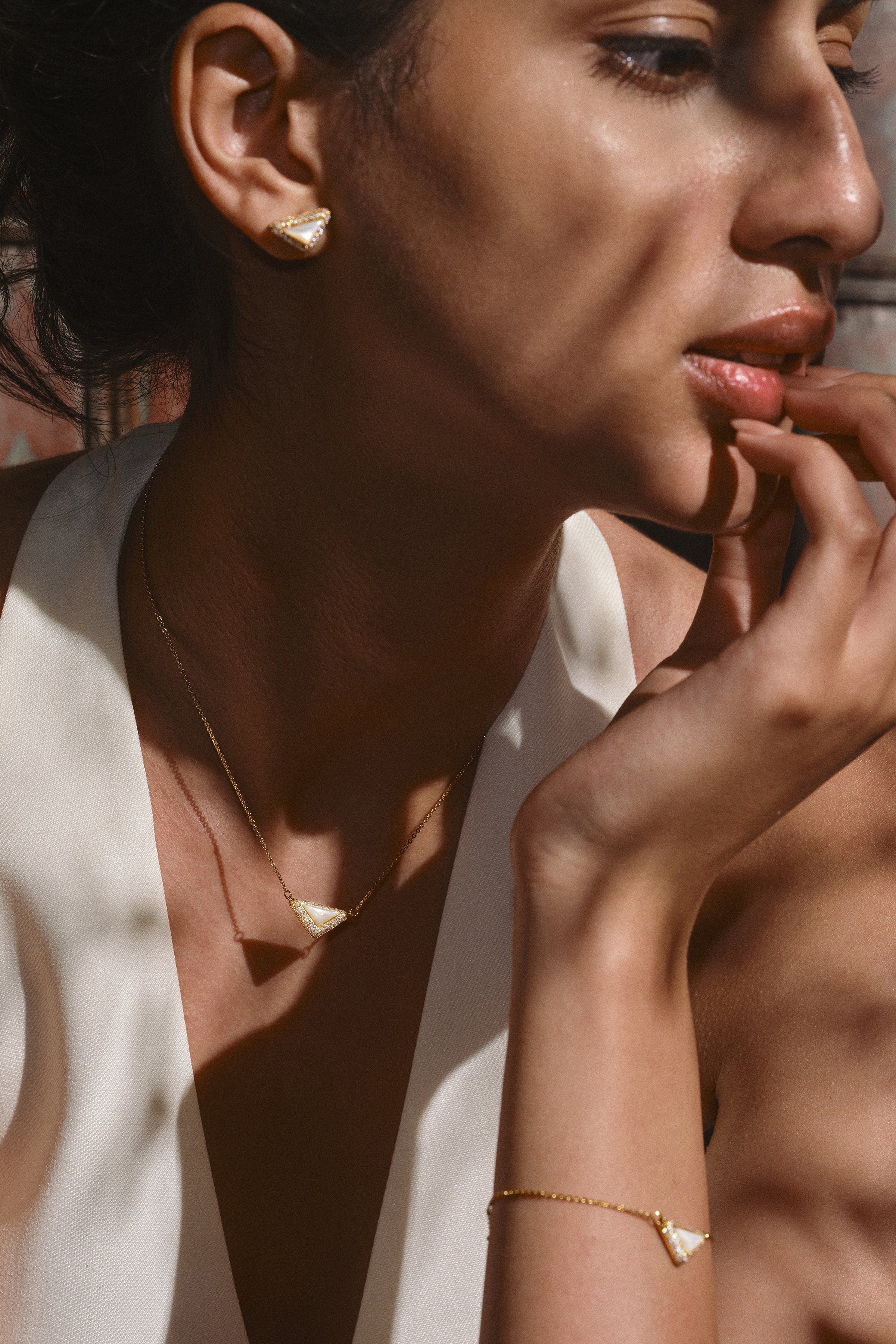 Aurora Corona Necklace - booneealus