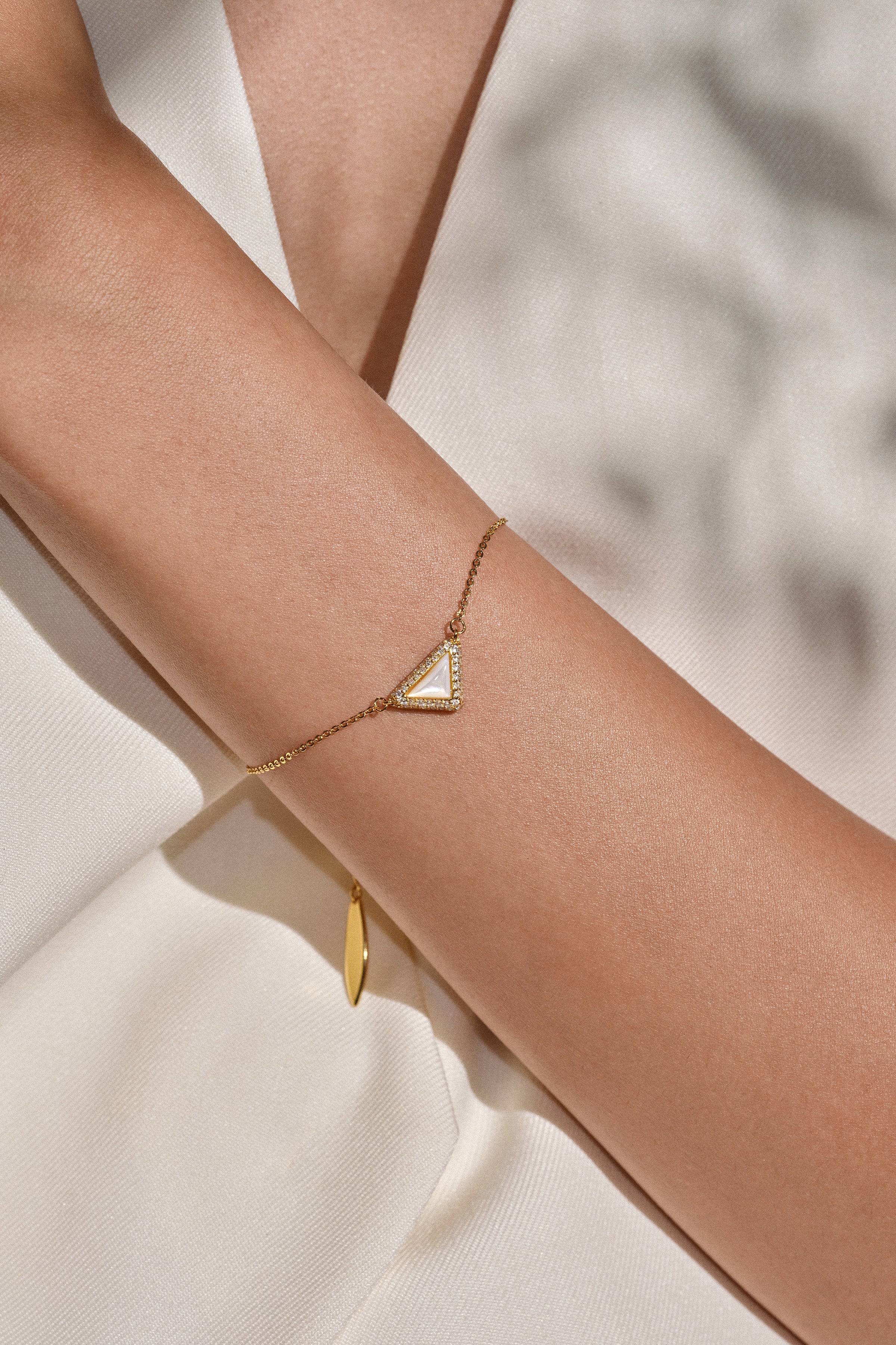 Aurora Corona Bracelet - booneealus